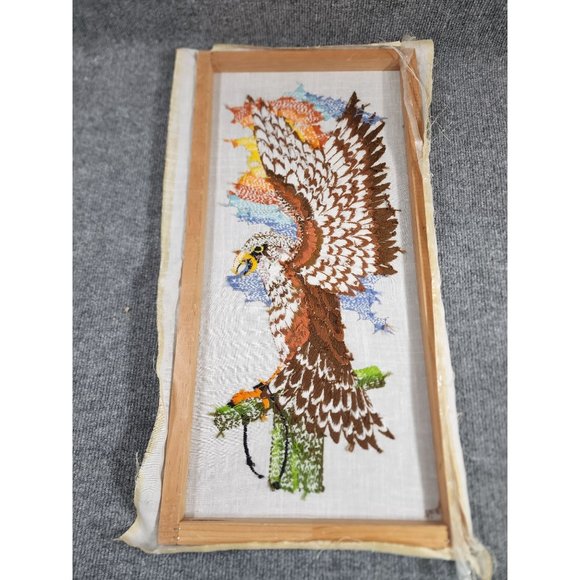 Eagle Embroidery Handmade Crafted Needlepoint Thick Thread Puffy Tree 12"x 24" - Picture 7 of 7